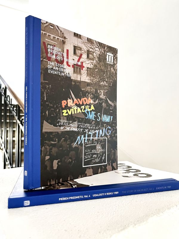 PRÍBEH PREDMETU | UDALOSTI V ROKU 1989